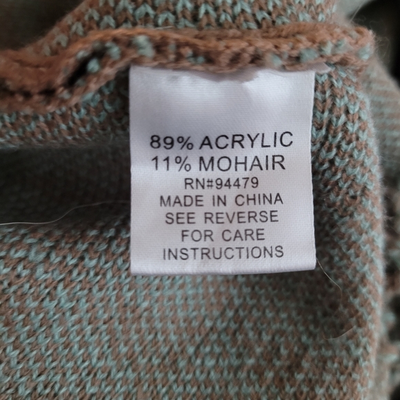 64 sixty five, size small - Aztec pattern - cover up - Picture 4 of 6